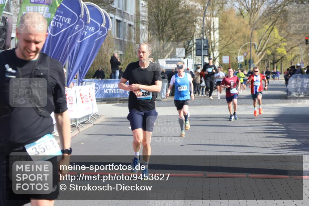 12.04.2026 - 45. Internationalen Wilhelmsburger Insellauf Strokosch-Dieckow http://msf.ph/oto/9453627 12.04.2026 10:28:31 Ziel 2265, 5473 meine-sportfotos.de