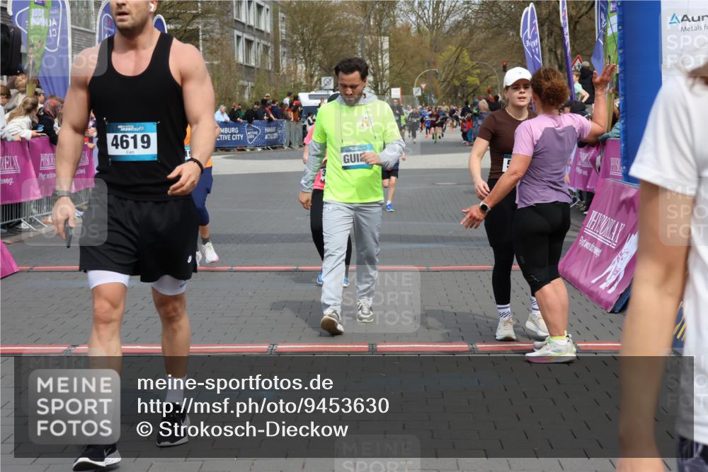 12.04.2026 - 45. Internationalen Wilhelmsburger Insellauf Strokosch-Dieckow http://msf.ph/oto/9453630 12.04.2026 13:06:09 Ziel 5486, 4619, 3316, 4219, 5848 meine-sportfotos.de