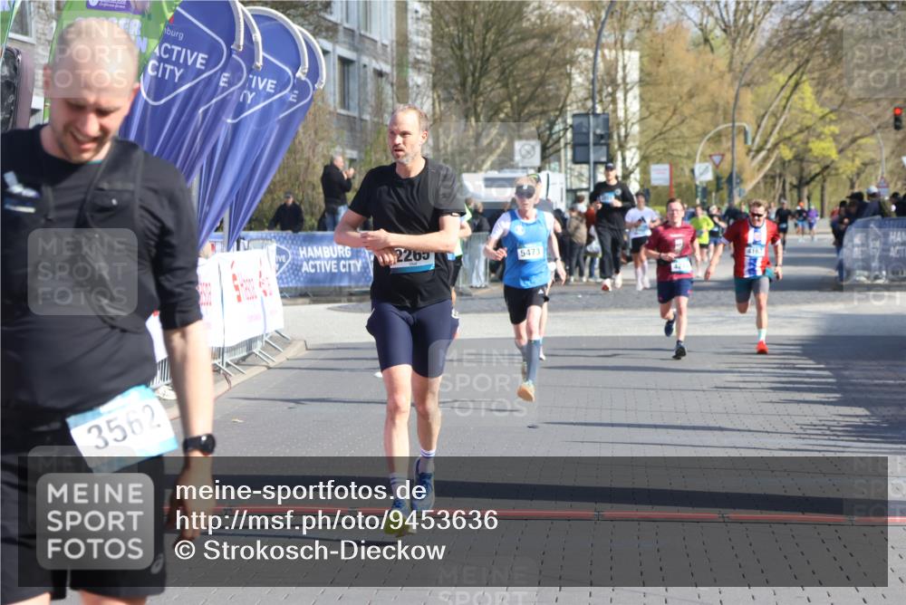 12.04.2026 - 45. Internationalen Wilhelmsburger Insellauf Strokosch-Dieckow http://msf.ph/oto/9453636 12.04.2026 10:28:31 Ziel 2265, 5473 meine-sportfotos.de