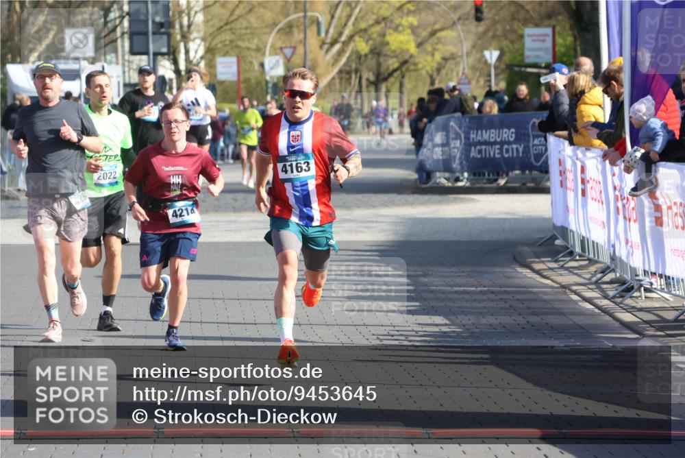 12.04.2026 - 45. Internationalen Wilhelmsburger Insellauf Strokosch-Dieckow http://msf.ph/oto/9453645 12.04.2026 10:28:34 Ziel 2265, 5473, 4163, 4214, 2022, 4068, 4294 meine-sportfotos.de