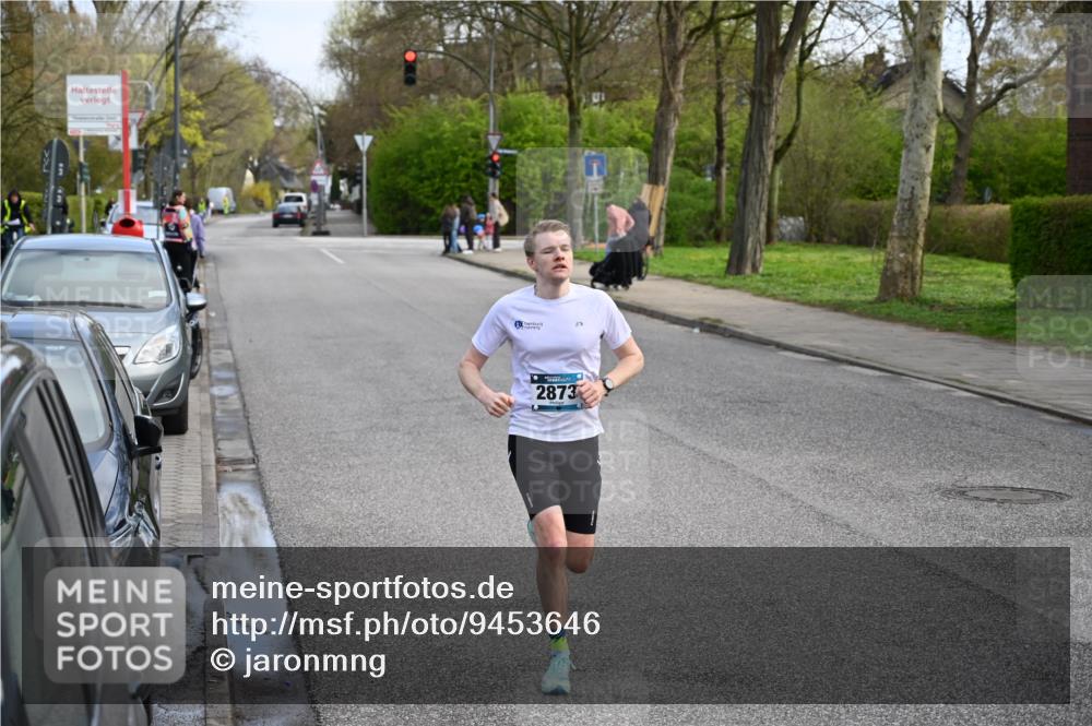 12.04.2026 - 45. Internationalen Wilhelmsburger Insellauf J. Mangold http://msf.ph/oto/9453646 12.04.2026 10:12:24 Ziel 2873 meine-sportfotos.de