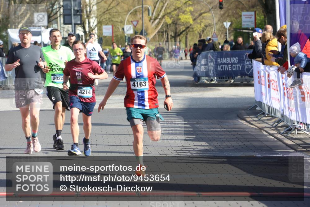 12.04.2026 - 45. Internationalen Wilhelmsburger Insellauf Strokosch-Dieckow http://msf.ph/oto/9453654 12.04.2026 10:28:34 Ziel 2265, 5473, 4163, 4214, 2022, 4068, 4294 meine-sportfotos.de