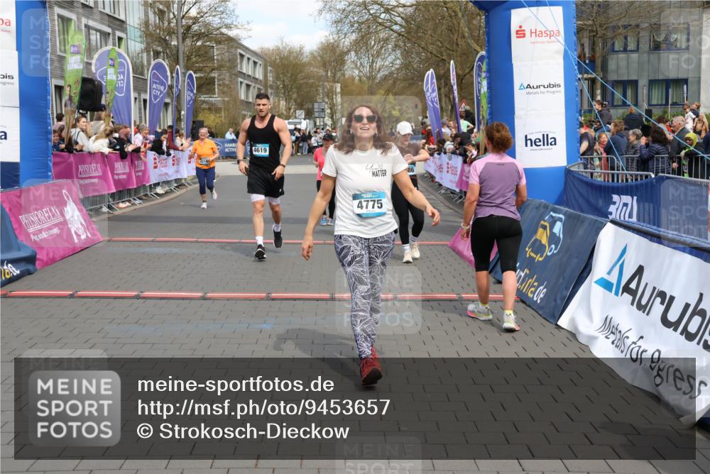 12.04.2026 - 45. Internationalen Wilhelmsburger Insellauf Strokosch-Dieckow http://msf.ph/oto/9453657 12.04.2026 13:06:07 Ziel 4775, 5486, 4619, 3316, 4219 meine-sportfotos.de