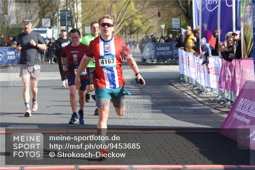 12.04.2026 - 45. Internationalen Wilhelmsburger Insellauf Strokosch-Dieckow http://msf.ph/oto/9453685 12.04.2026 10:28:35 Ziel 2265, 5473, 4163, 4214, 2022, 4068, 4294 meine-sportfotos.de