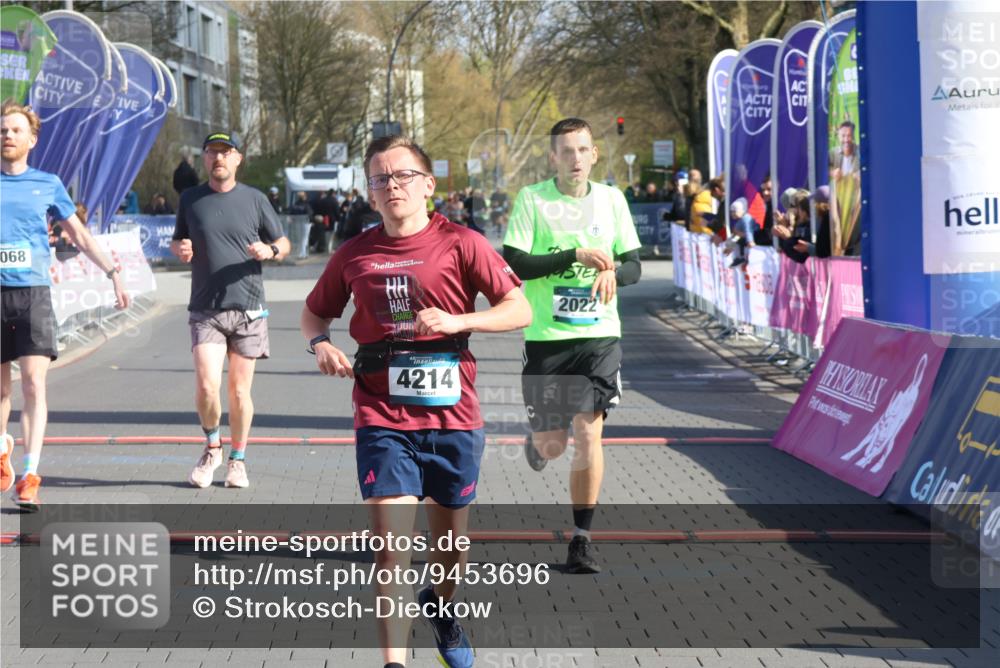 12.04.2026 - 45. Internationalen Wilhelmsburger Insellauf Strokosch-Dieckow http://msf.ph/oto/9453696 12.04.2026 10:28:37 Ziel 5473, 4163, 4214, 2022, 4068, 4294, 2851 meine-sportfotos.de
