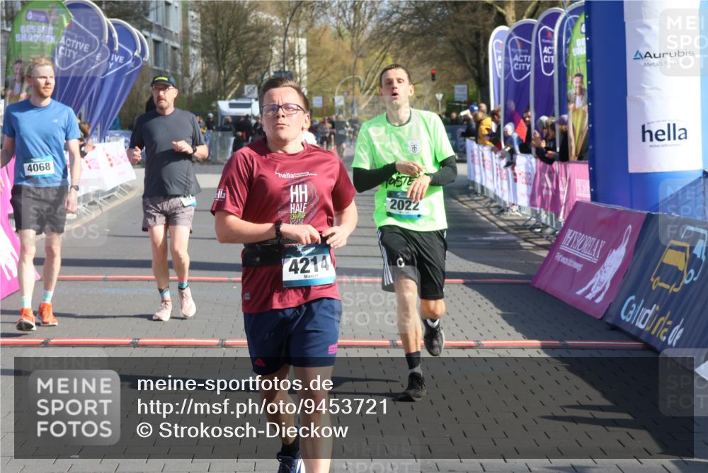 12.04.2026 - 45. Internationalen Wilhelmsburger Insellauf Strokosch-Dieckow http://msf.ph/oto/9453721 12.04.2026 10:28:38 Ziel 5473, 4163, 4214, 2022, 4068, 4294, 2851, 5452 meine-sportfotos.de