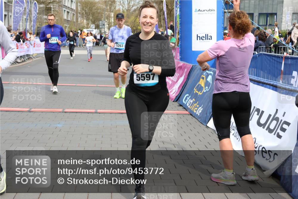 12.04.2026 - 45. Internationalen Wilhelmsburger Insellauf Strokosch-Dieckow http://msf.ph/oto/9453772 12.04.2026 13:05:57 Ziel 5597, 5249, 5263, 5414, 4126, 3782, 3164 meine-sportfotos.de