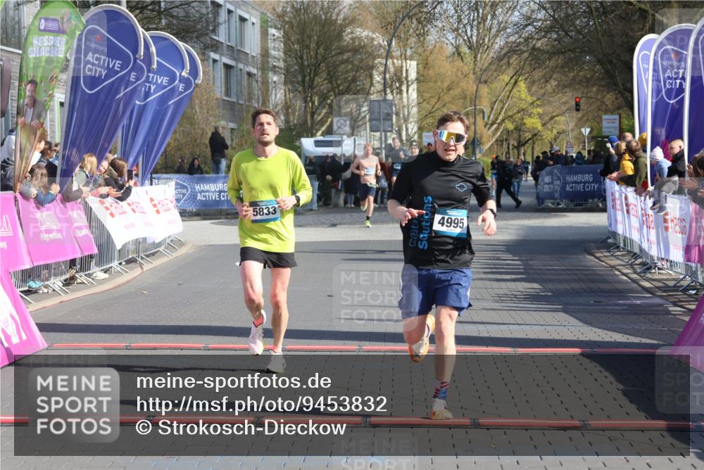 12.04.2026 - 45. Internationalen Wilhelmsburger Insellauf Strokosch-Dieckow http://msf.ph/oto/9453832 12.04.2026 10:28:47 Ziel 4995, 5833 meine-sportfotos.de
