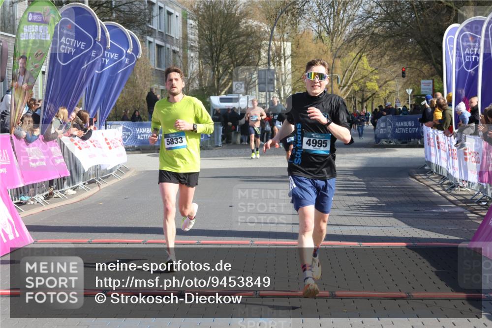 12.04.2026 - 45. Internationalen Wilhelmsburger Insellauf Strokosch-Dieckow http://msf.ph/oto/9453849 12.04.2026 10:28:48 Ziel 4995, 5833 meine-sportfotos.de