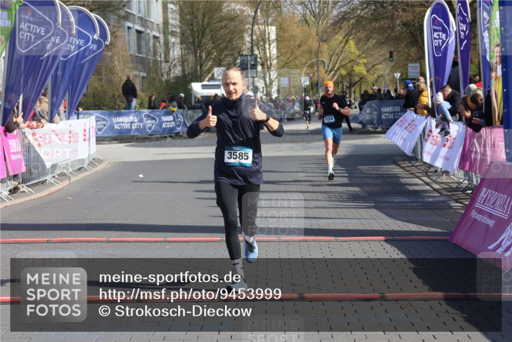 12.04.2026 - 45. Internationalen Wilhelmsburger Insellauf Strokosch-Dieckow http://msf.ph/oto/9453999 12.04.2026 10:29:03 Ziel 2979, 3585, 4154, 3473 meine-sportfotos.de
