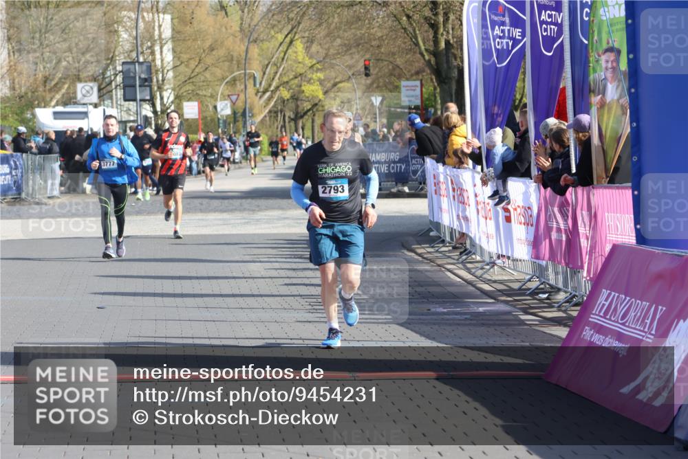12.04.2026 - 45. Internationalen Wilhelmsburger Insellauf Strokosch-Dieckow http://msf.ph/oto/9454231 12.04.2026 10:29:26 Ziel 3514, 2793 meine-sportfotos.de