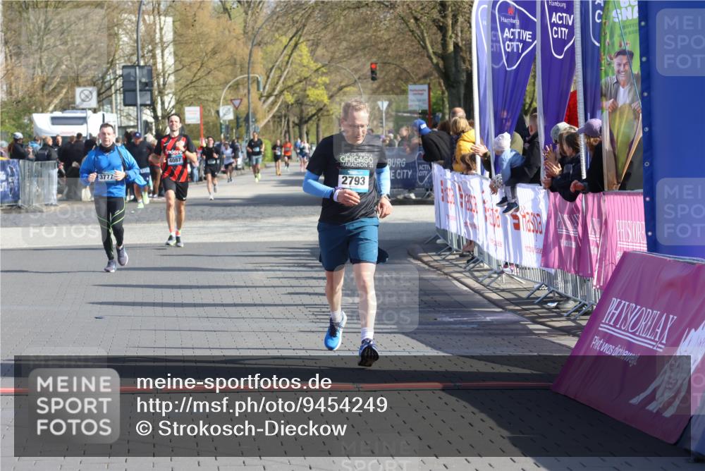 12.04.2026 - 45. Internationalen Wilhelmsburger Insellauf Strokosch-Dieckow http://msf.ph/oto/9454249 12.04.2026 10:29:26 Ziel 3514, 2793 meine-sportfotos.de