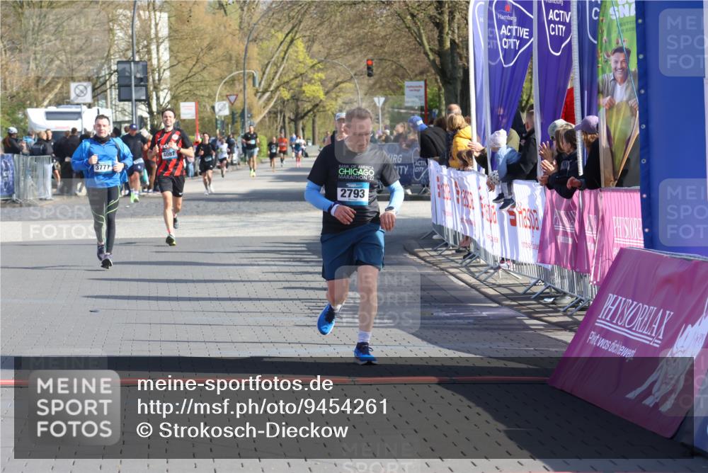 12.04.2026 - 45. Internationalen Wilhelmsburger Insellauf Strokosch-Dieckow http://msf.ph/oto/9454261 12.04.2026 10:29:27 Ziel 3514, 2793 meine-sportfotos.de
