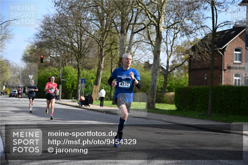 12.04.2026 - 45. Internationalen Wilhelmsburger Insellauf J. Mangold http://msf.ph/oto/9454329 12.04.2026 10:18:44 Ziel 4733, 4583, 4117, 3644, 2757, 2757, 5049, 2671, 2549, 3289 meine-sportfotos.de