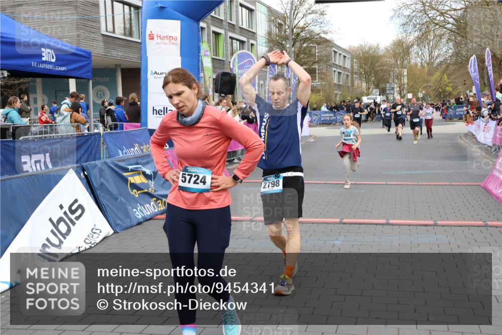 12.04.2026 - 45. Internationalen Wilhelmsburger Insellauf Strokosch-Dieckow http://msf.ph/oto/9454341 12.04.2026 13:05:08 Ziel 2798, 5088 meine-sportfotos.de