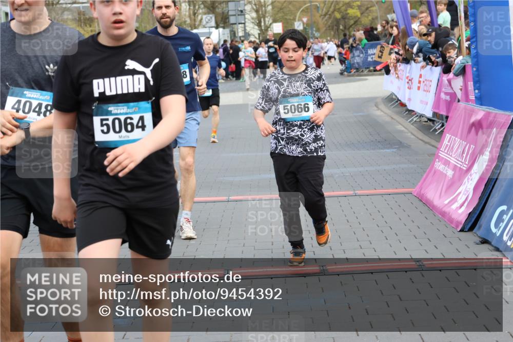 12.04.2026 - 45. Internationalen Wilhelmsburger Insellauf Strokosch-Dieckow http://msf.ph/oto/9454392 12.04.2026 13:05:01 Ziel 5064, 4048, 5423, 5066, 5458, 5728, 5724, 2798 meine-sportfotos.de