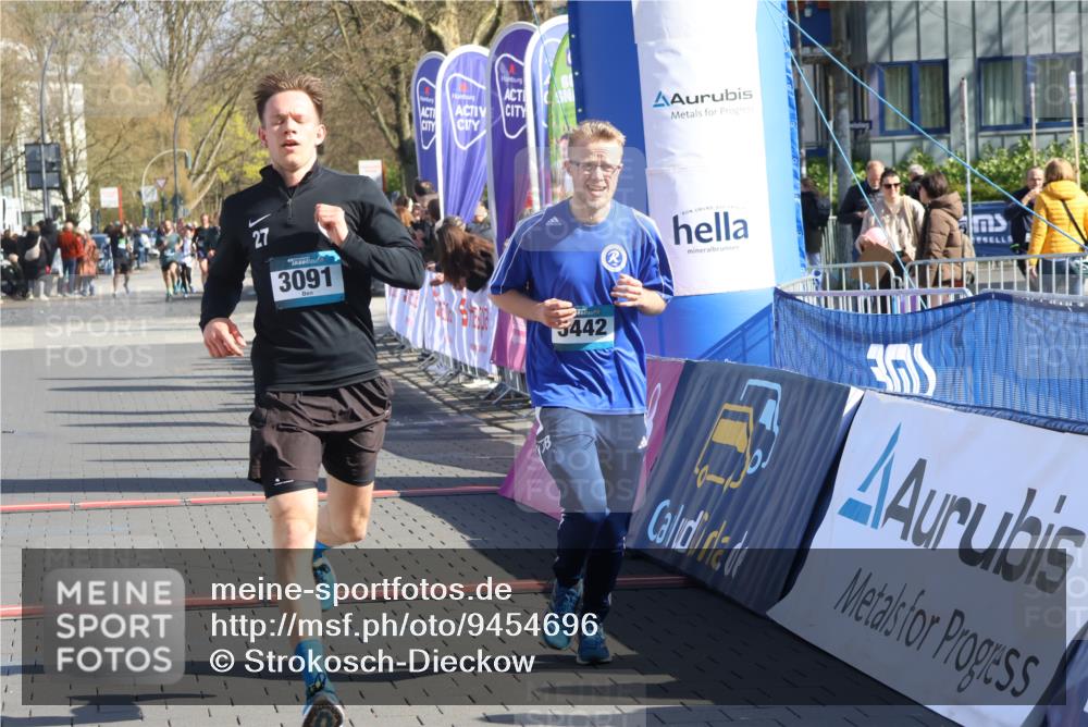 12.04.2026 - 45. Internationalen Wilhelmsburger Insellauf Strokosch-Dieckow http://msf.ph/oto/9454696 12.04.2026 10:43:00 Ziel 3091, 5442 meine-sportfotos.de