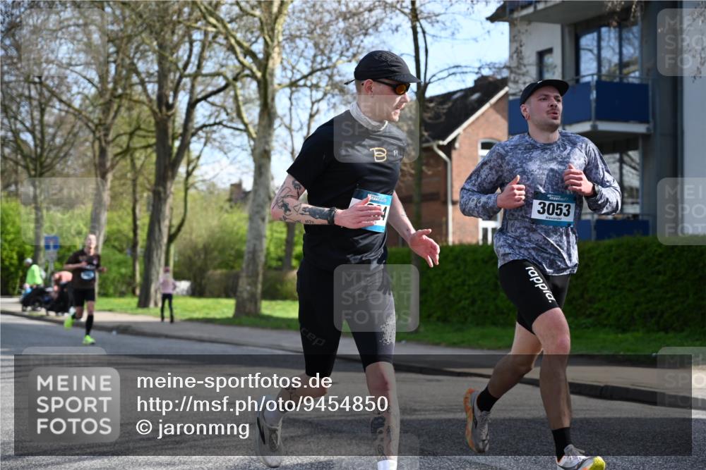 12.04.2026 - 45. Internationalen Wilhelmsburger Insellauf J. Mangold http://msf.ph/oto/9454850 12.04.2026 10:22:21 Ziel 3053, 4694, 5507, 5561, 3963, 5271, 4384, 4291, 2383 meine-sportfotos.de