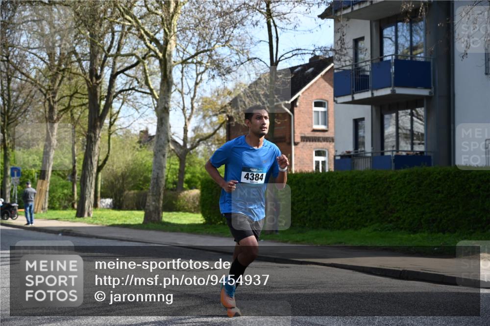 12.04.2026 - 45. Internationalen Wilhelmsburger Insellauf J. Mangold http://msf.ph/oto/9454937 12.04.2026 10:22:56 Ziel 4384, 4291, 2383, 3776, 5812, 4953, 5237, 4381 meine-sportfotos.de