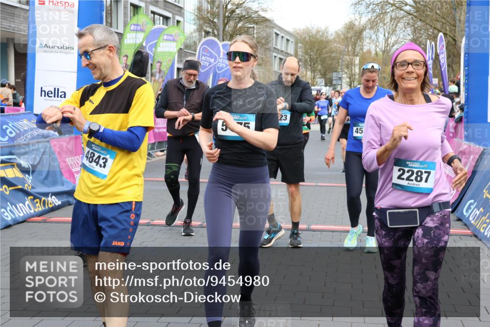 12.04.2026 - 45. Internationalen Wilhelmsburger Insellauf Strokosch-Dieckow http://msf.ph/oto/9454980 12.04.2026 13:04:04 Ziel 4842, 2287, 4843, 4526, 5475, 2007, 3523, 4217, 5433, 5430, 5105, 2580, 2412, 5448, 5150 meine-sportfotos.de