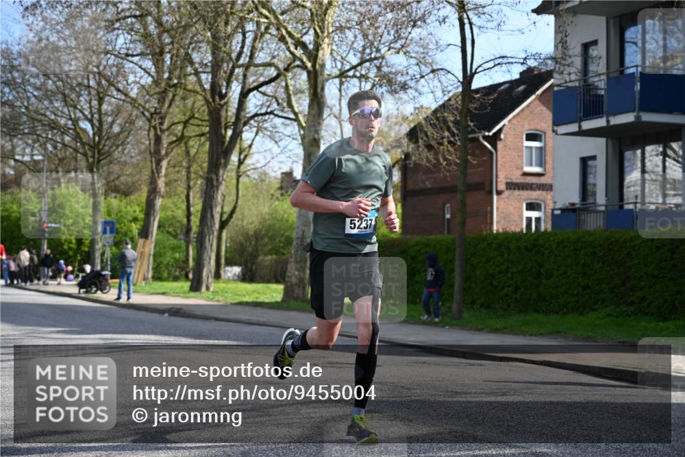 12.04.2026 - 45. Internationalen Wilhelmsburger Insellauf J. Mangold http://msf.ph/oto/9455004 12.04.2026 10:23:31 Ziel 5812, 4953, 5237, 4381, 4566, 3561, 4492, 5684, 3476, 2702, 3351 meine-sportfotos.de
