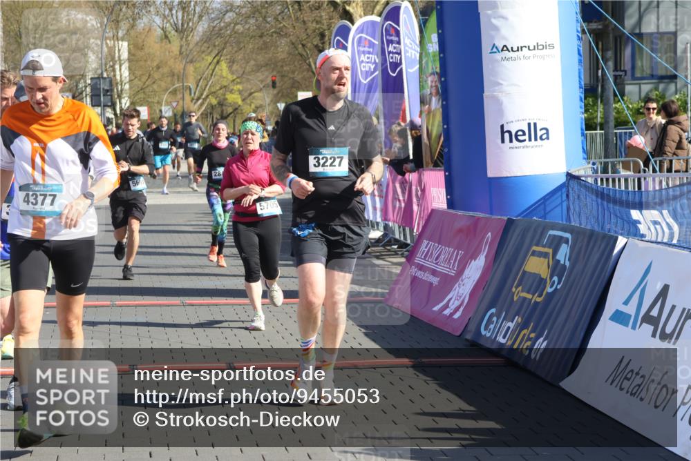 12.04.2026 - 45. Internationalen Wilhelmsburger Insellauf Strokosch-Dieckow http://msf.ph/oto/9455053 12.04.2026 10:43:31 Ziel 2406, 4377, 3086, 3227, 4974, 5705, 2189, 5697, 2813 meine-sportfotos.de