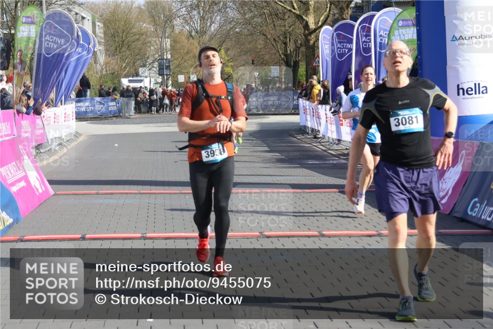 12.04.2026 - 45. Internationalen Wilhelmsburger Insellauf Strokosch-Dieckow http://msf.ph/oto/9455075 12.04.2026 10:30:46 Ziel 3081, 3958, 4340, 2317 meine-sportfotos.de