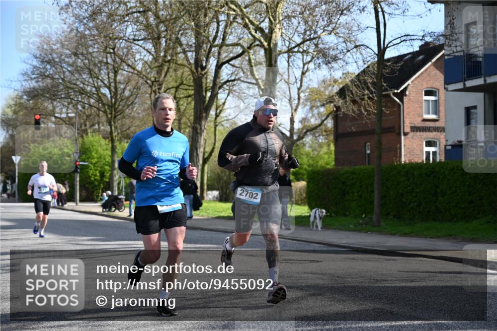 12.04.2026 - 45. Internationalen Wilhelmsburger Insellauf J. Mangold http://msf.ph/oto/9455092 12.04.2026 10:23:56 Ziel 3476, 2702, 3351, 3813, 3813, 4052, 2595 meine-sportfotos.de