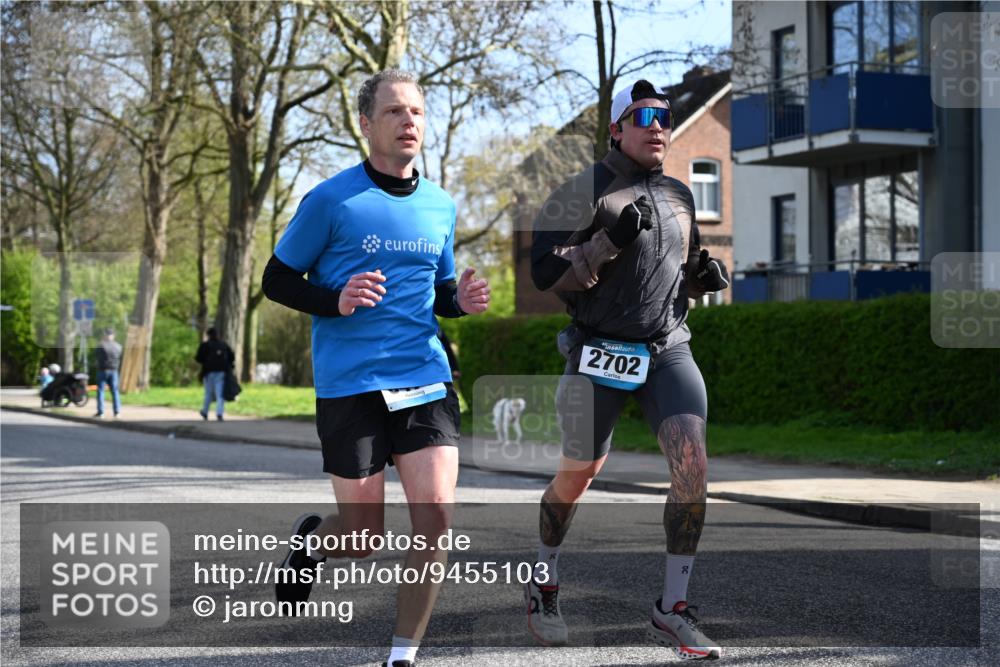 12.04.2026 - 45. Internationalen Wilhelmsburger Insellauf J. Mangold http://msf.ph/oto/9455103 12.04.2026 10:23:56 Ziel 3476, 2702, 3351, 3813, 3813, 4052, 2595 meine-sportfotos.de