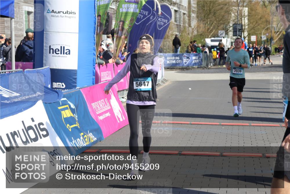 12.04.2026 - 45. Internationalen Wilhelmsburger Insellauf Strokosch-Dieckow http://msf.ph/oto/9455209 12.04.2026 10:43:45 Ziel 5407, 5286, 2039 meine-sportfotos.de