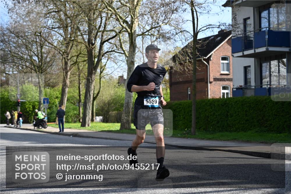 12.04.2026 - 45. Internationalen Wilhelmsburger Insellauf J. Mangold http://msf.ph/oto/9455217 12.04.2026 10:25:05 Ziel 3558, 4495, 5415, 5569, 3321, 5502, 3812, 3578, 5767, 5707 meine-sportfotos.de