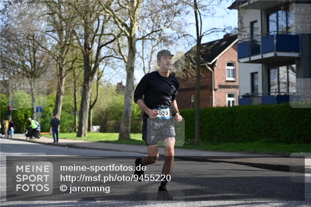 12.04.2026 - 45. Internationalen Wilhelmsburger Insellauf J. Mangold http://msf.ph/oto/9455220 12.04.2026 10:25:05 Ziel 3558, 4495, 5415, 5569, 3321, 5502, 3812, 3578, 5767, 5707 meine-sportfotos.de