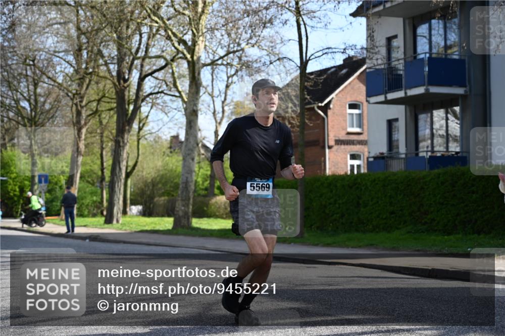 12.04.2026 - 45. Internationalen Wilhelmsburger Insellauf J. Mangold http://msf.ph/oto/9455221 12.04.2026 10:25:05 Ziel 3558, 4495, 5415, 5569, 3321, 5502, 3812, 3578, 5767, 5707 meine-sportfotos.de