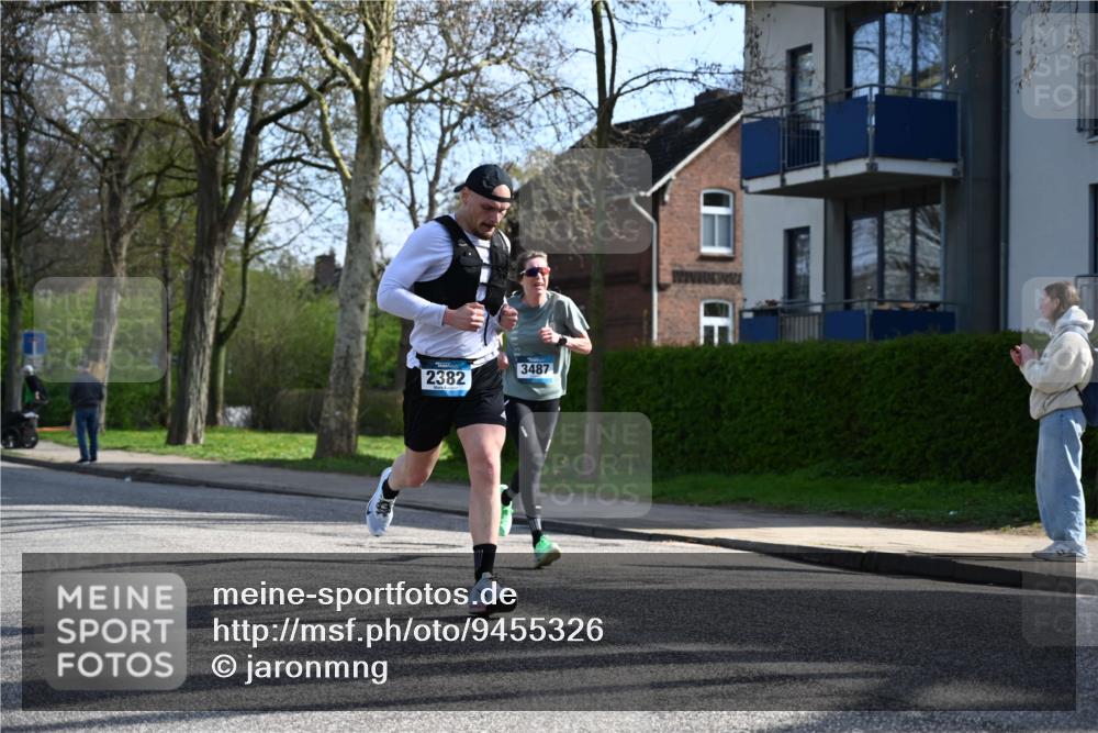 12.04.2026 - 45. Internationalen Wilhelmsburger Insellauf J. Mangold http://msf.ph/oto/9455326 12.04.2026 10:26:01 Ziel 4175, 4460, 2382, 3487, 5708, 4621, 4061, 4061, 3368, 4572, 5742, 4225, 3752, 3047, 2160 meine-sportfotos.de