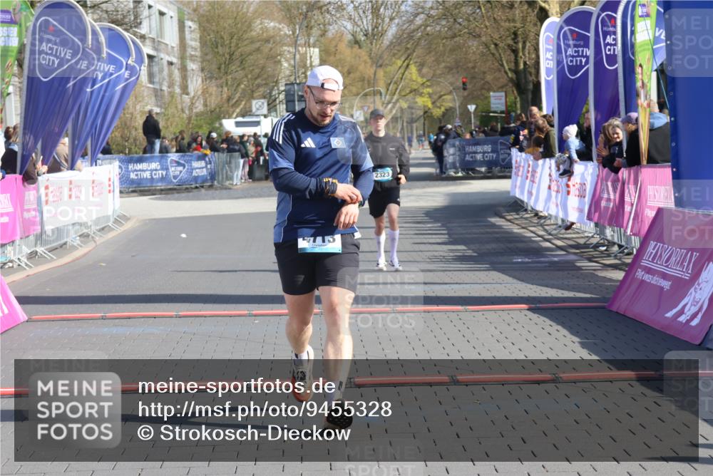 12.04.2026 - 45. Internationalen Wilhelmsburger Insellauf Strokosch-Dieckow http://msf.ph/oto/9455328 12.04.2026 10:31:00 Ziel 4713, 2323 meine-sportfotos.de