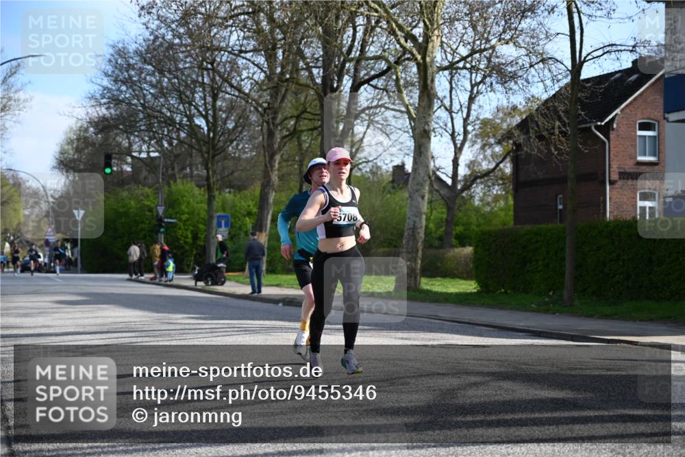 12.04.2026 - 45. Internationalen Wilhelmsburger Insellauf J. Mangold http://msf.ph/oto/9455346 12.04.2026 10:26:04 Ziel 4175, 4460, 2382, 3487, 5708, 4621, 4061, 3368, 4572, 5742, 4225, 3752, 3047, 2160, 4673 meine-sportfotos.de