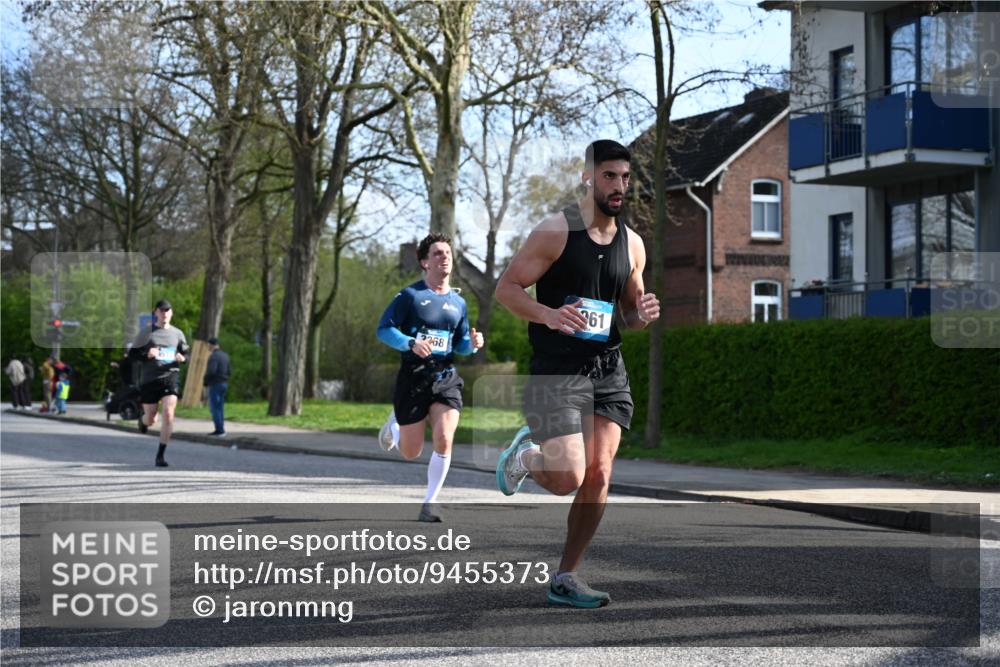 12.04.2026 - 45. Internationalen Wilhelmsburger Insellauf J. Mangold http://msf.ph/oto/9455373 12.04.2026 10:26:18 Ziel 4061, 3368, 4572, 5742, 4225, 3752, 3047, 2160, 4673, 5344, 4941 meine-sportfotos.de