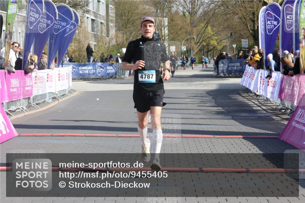 12.04.2026 - 45. Internationalen Wilhelmsburger Insellauf Strokosch-Dieckow http://msf.ph/oto/9455405 12.04.2026 10:31:11 Ziel 4787, 3095 meine-sportfotos.de