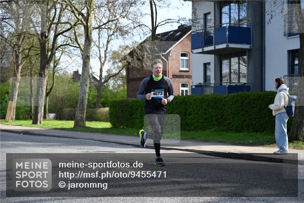 12.04.2026 - 45. Internationalen Wilhelmsburger Insellauf J. Mangold http://msf.ph/oto/9455471 12.04.2026 10:26:43 Ziel 4673, 5344, 4941, 5503, 5055, 5301, 2994, 5685, 4528, 3815, 5440, 5279, 2659, 5645 meine-sportfotos.de