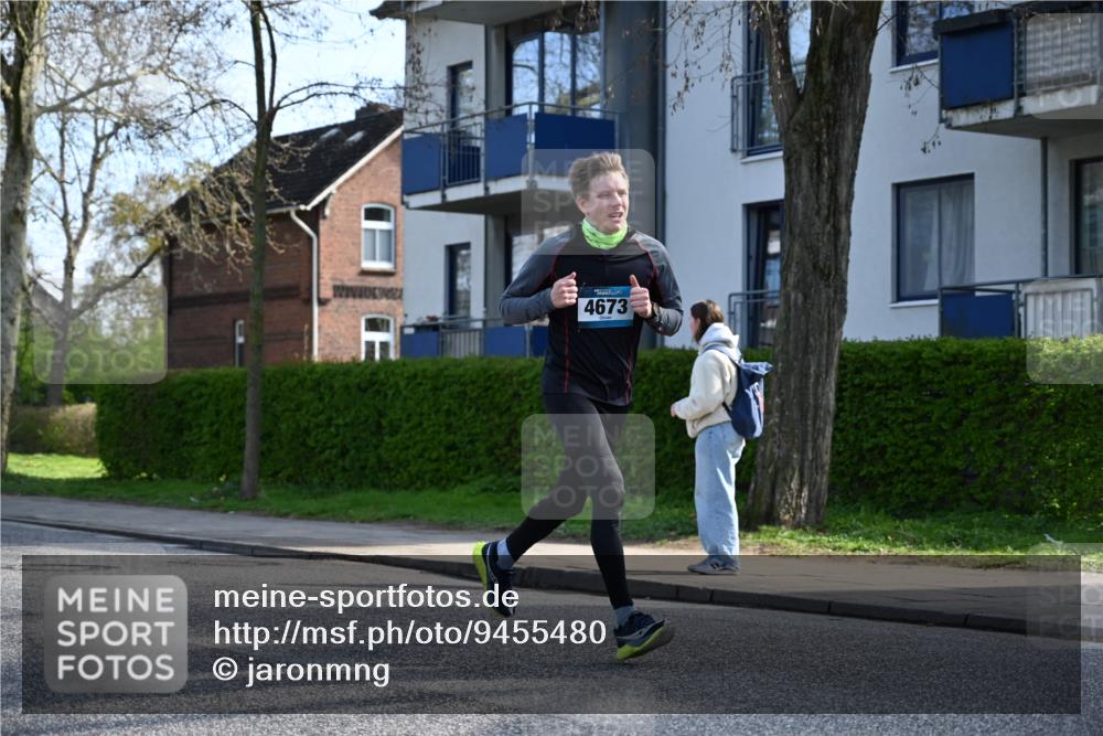 12.04.2026 - 45. Internationalen Wilhelmsburger Insellauf J. Mangold http://msf.ph/oto/9455480 12.04.2026 10:26:43 Ziel 4673, 5344, 4941, 5503, 5055, 5301, 2994, 5685, 4528, 3815, 5440, 5279, 2659, 5645 meine-sportfotos.de