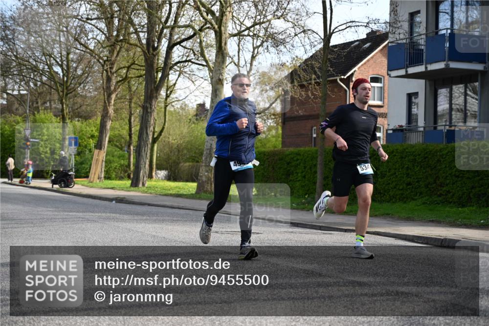 12.04.2026 - 45. Internationalen Wilhelmsburger Insellauf J. Mangold http://msf.ph/oto/9455500 12.04.2026 10:26:53 Ziel 5344, 4941, 5503, 5055, 5301, 2994, 5685, 4528, 3815, 5440, 5440, 5279, 2659, 5645 meine-sportfotos.de