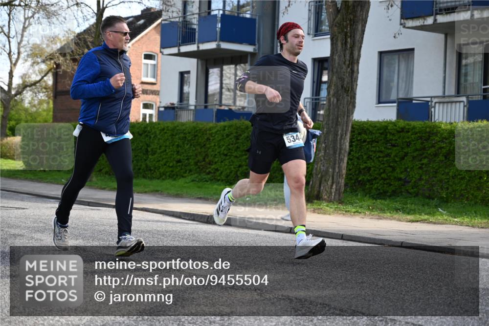 12.04.2026 - 45. Internationalen Wilhelmsburger Insellauf J. Mangold http://msf.ph/oto/9455504 12.04.2026 10:26:54 Ziel 5344, 4941, 5503, 5055, 5301, 2994, 2994, 5685, 4528, 3815, 5440, 5279, 2659, 5645, 5585, 2181 meine-sportfotos.de