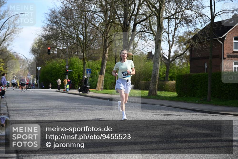12.04.2026 - 45. Internationalen Wilhelmsburger Insellauf J. Mangold http://msf.ph/oto/9455523 12.04.2026 10:26:58 Ziel 5344, 4941, 5503, 5055, 5301, 2994, 5685, 5685, 4528, 3815, 5440, 5279, 2659, 5645, 5585, 2181 meine-sportfotos.de