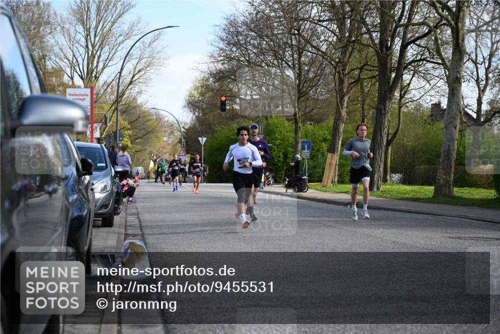 12.04.2026 - 45. Internationalen Wilhelmsburger Insellauf J. Mangold http://msf.ph/oto/9455531 12.04.2026 10:27:07 Ziel 5503, 5055, 5301, 2994, 5685, 4528, 3815, 5440, 5279, 2659, 5645, 5279, 2659, 5645, 5585, 2181, 4580, 2213 meine-sportfotos.de
