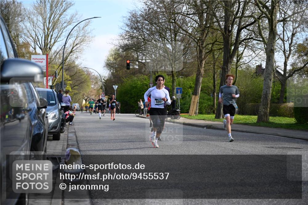 12.04.2026 - 45. Internationalen Wilhelmsburger Insellauf J. Mangold http://msf.ph/oto/9455537 12.04.2026 10:27:08 Ziel 5503, 5055, 5301, 2994, 5685, 4528, 3815, 5440, 5279, 2659, 5645, 5585, 2181, 4580, 2213 meine-sportfotos.de