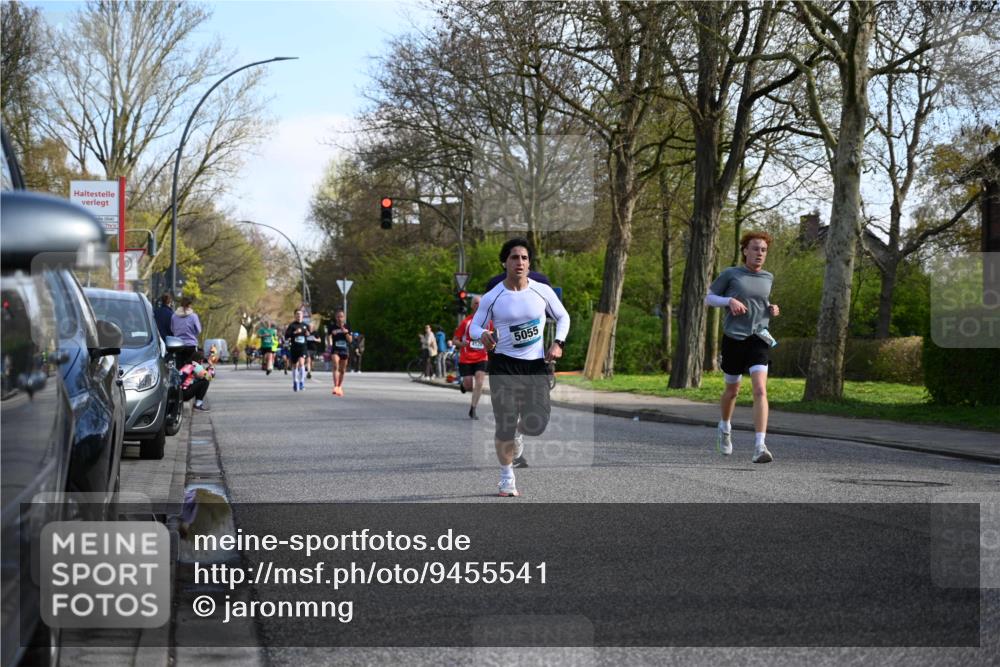 12.04.2026 - 45. Internationalen Wilhelmsburger Insellauf J. Mangold http://msf.ph/oto/9455541 12.04.2026 10:27:08 Ziel 5503, 5055, 5301, 2994, 5685, 4528, 3815, 5440, 5279, 2659, 5645, 5585, 2181, 4580, 2213 meine-sportfotos.de