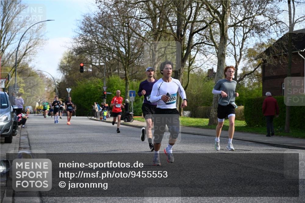12.04.2026 - 45. Internationalen Wilhelmsburger Insellauf J. Mangold http://msf.ph/oto/9455553 12.04.2026 10:27:09 Ziel 5503, 5055, 5301, 2994, 5685, 4528, 3815, 5440, 5279, 2659, 5645, 5585, 2181, 4580, 2213 meine-sportfotos.de
