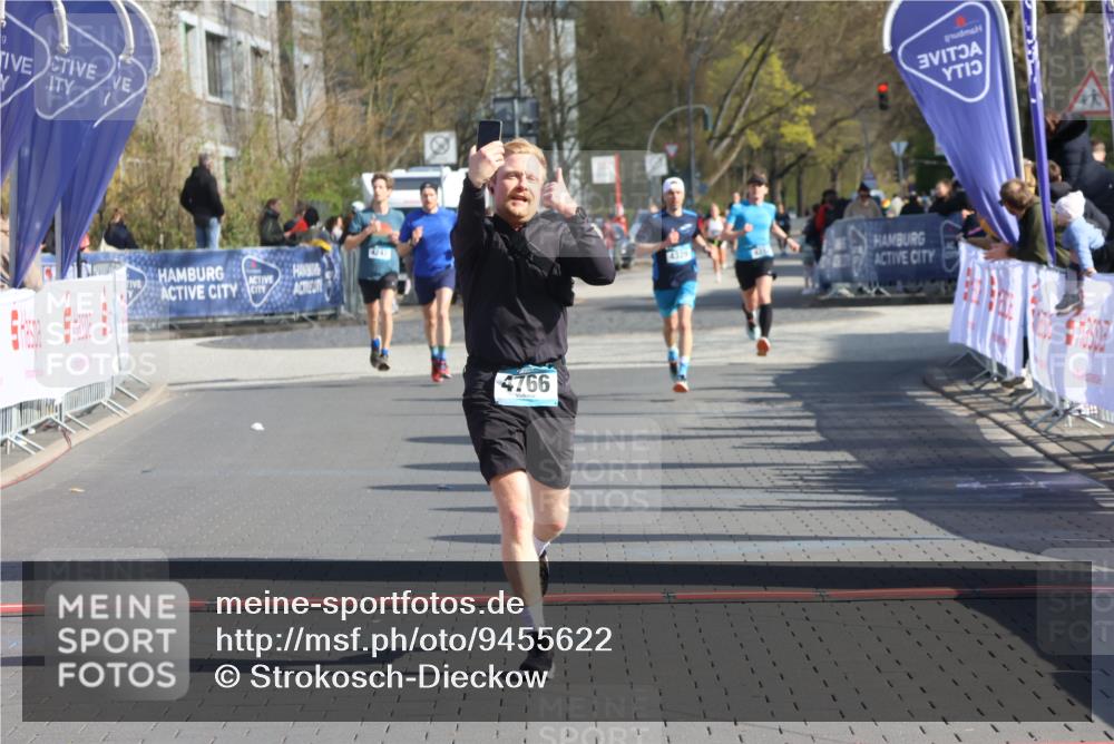 12.04.2026 - 45. Internationalen Wilhelmsburger Insellauf Strokosch-Dieckow http://msf.ph/oto/9455622 12.04.2026 10:31:32 Ziel 5661, 4766 meine-sportfotos.de