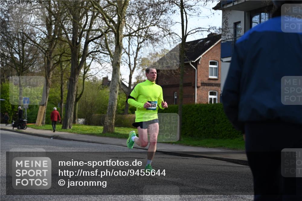 12.04.2026 - 45. Internationalen Wilhelmsburger Insellauf J. Mangold http://msf.ph/oto/9455644 12.04.2026 10:27:26 Ziel 3815, 5440, 5279, 2659, 5645, 5585, 2181, 4580, 2213, 4651, 3562 meine-sportfotos.de