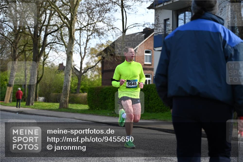 12.04.2026 - 45. Internationalen Wilhelmsburger Insellauf J. Mangold http://msf.ph/oto/9455650 12.04.2026 10:27:26 Ziel 3815, 5440, 5279, 2659, 5645, 5585, 2181, 4580, 2213, 4651, 3562 meine-sportfotos.de